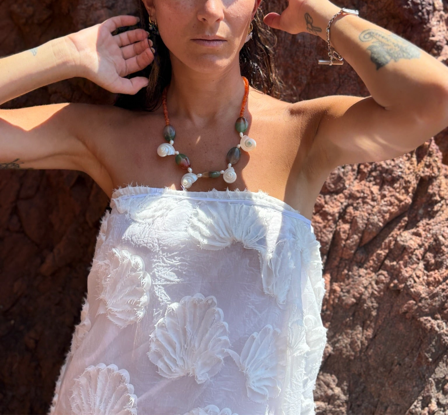Mystique du Sud – Agate de paon, cornaline & coquillage naturel