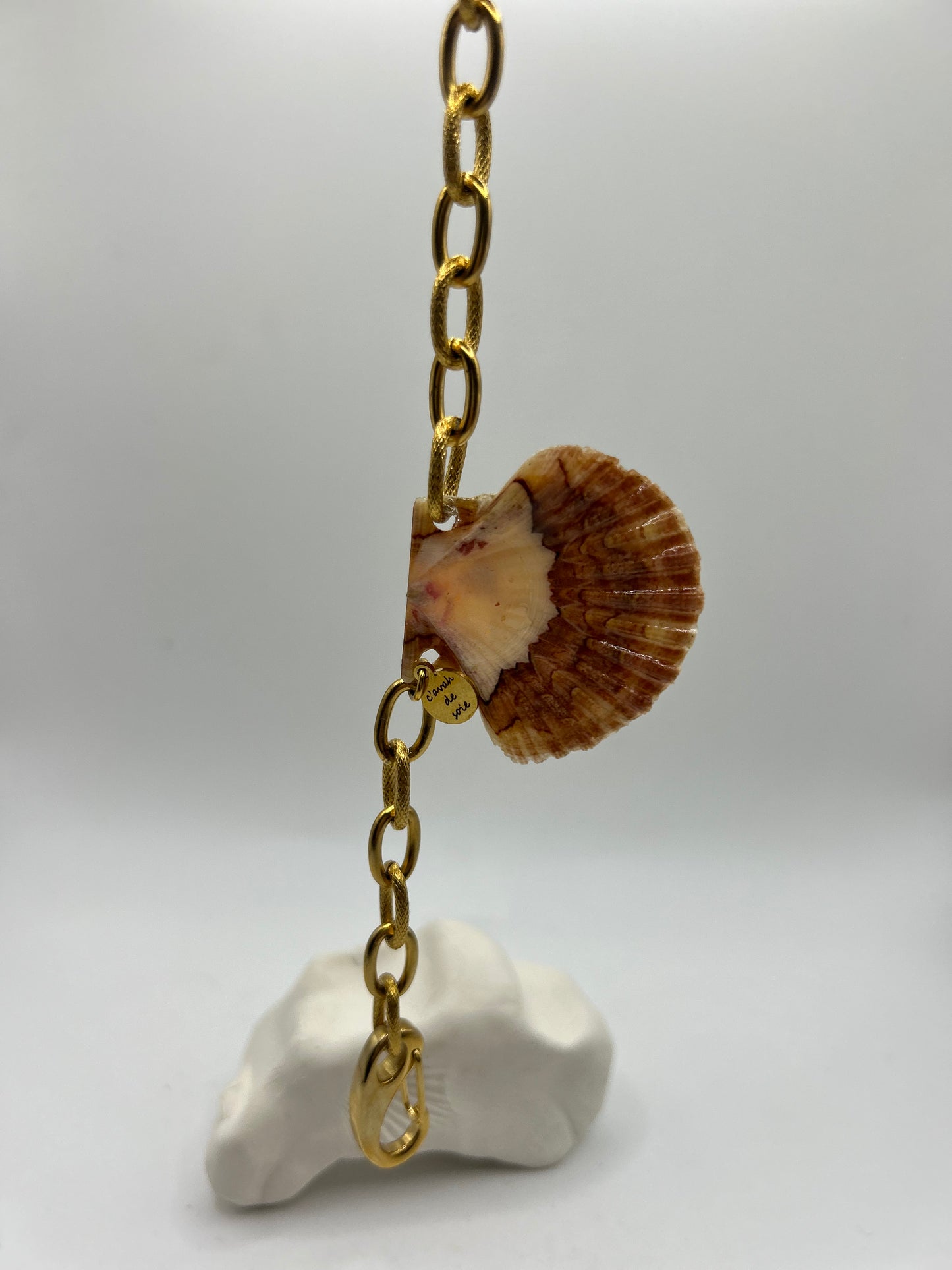 Bracelet ou chaîne de cheville en acier inoxydable avec coquillage central, bijou style bohème plage été