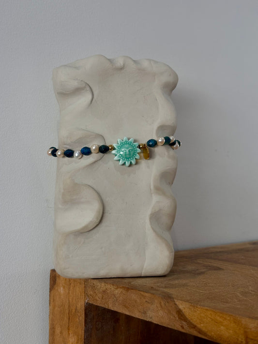 bracelet soleil et perle de lapis lazuli