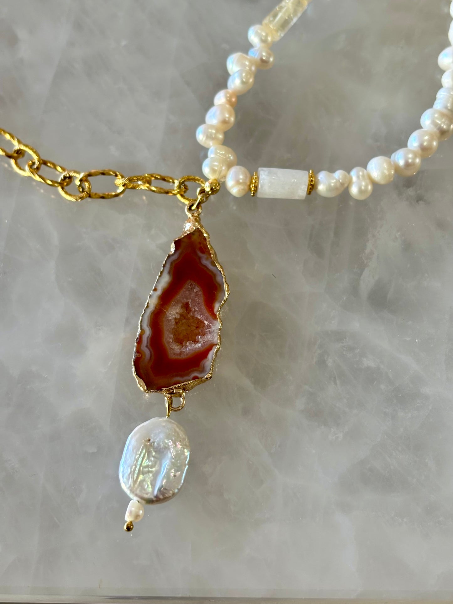 Collier Aura de Feu & Perles Éternelles