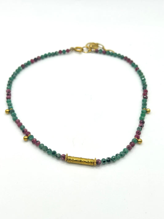 Collier, en pierre d’Aventurine, et acier  inoxydable