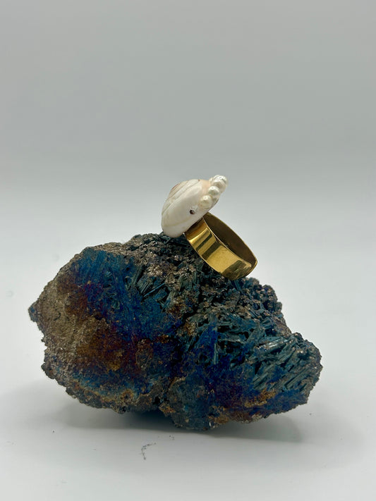 Bague “serena” – Coquillage doré & perles de culture