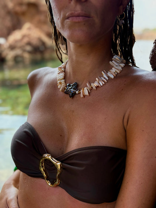 Collier en coquillage et étoile de mer bleu en perle céramique 
