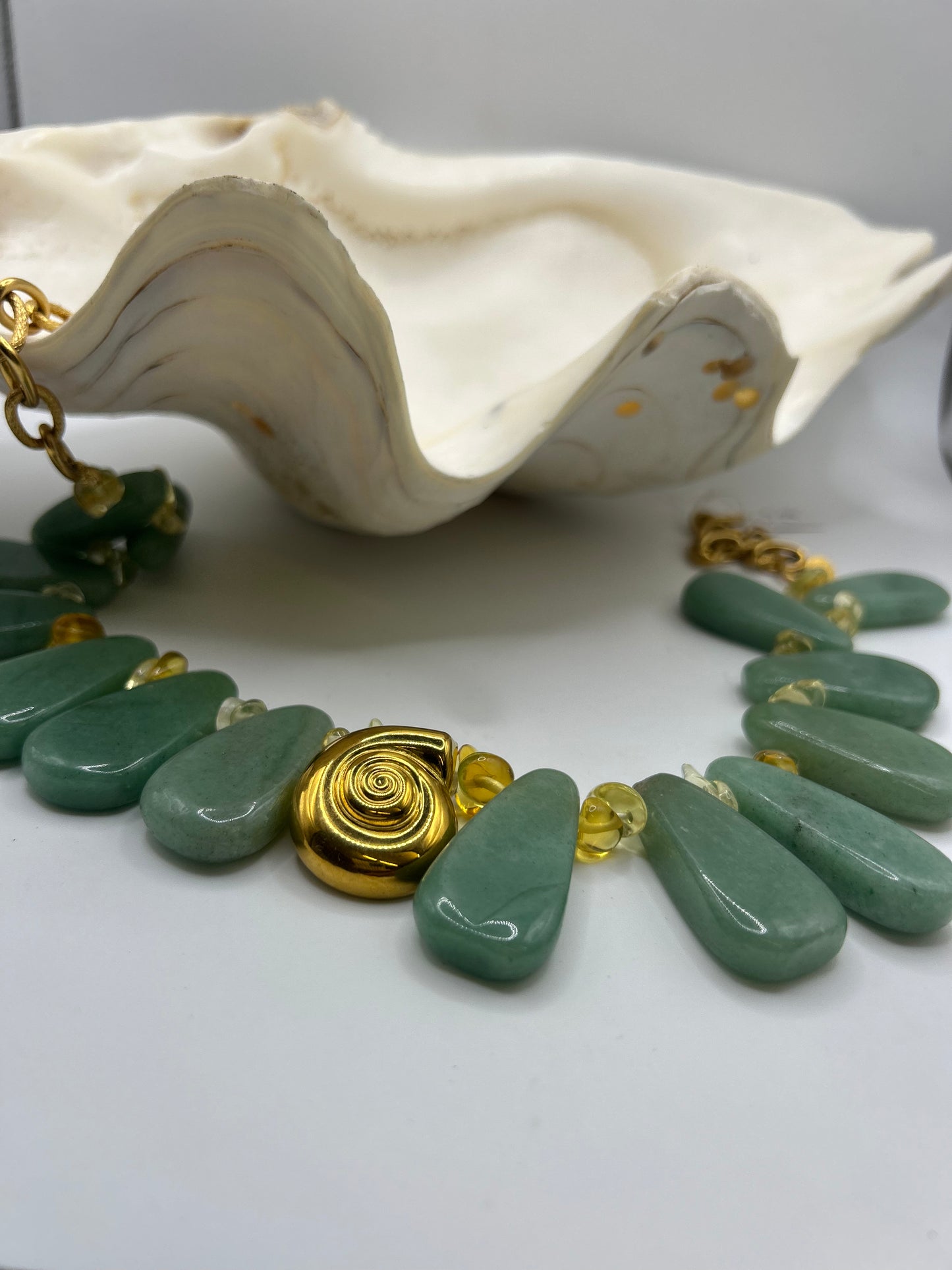 Collier aventurine verte citrine coquillage acier inoxydable bijou marin spirituel 