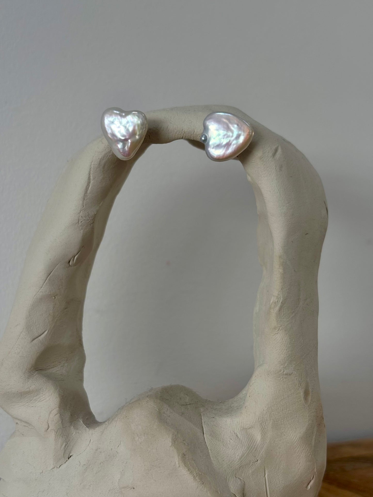 boucke d'oreille coeuren perle d'eau douce