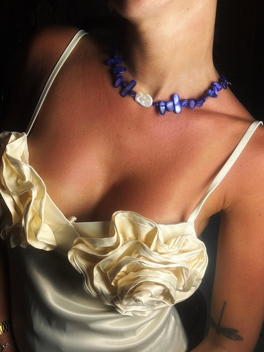 Collier nacre , bleu et perles cul